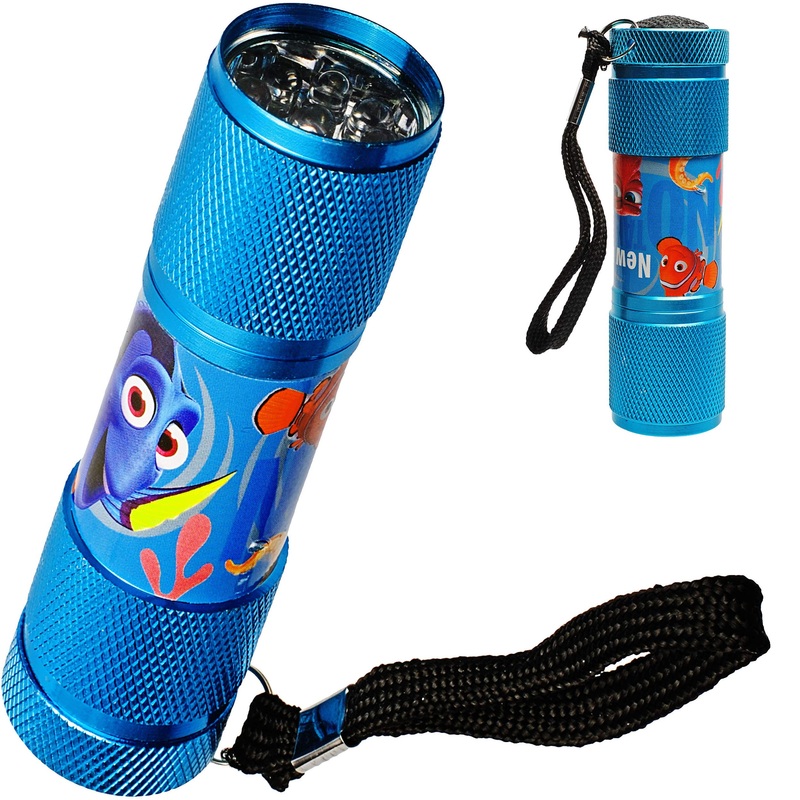 Flashlight LED – Disney finds Nemo – Metal – Mini lamp/key riper – 9 subject leather light – blue – Light car children’s flashlight for young girls .. 1 piece – without names