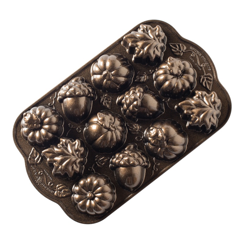 Nordic Ware Autumn Delights Nonstick 12c Cakelet Pan