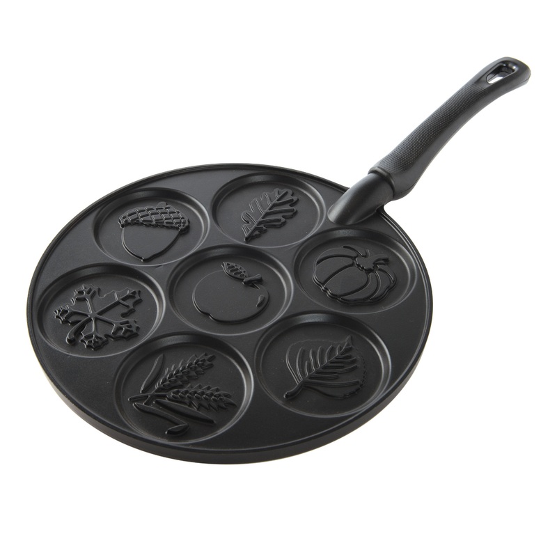 Nordic Ware Autumn Leaves Nonstick 7c Pancake Pan