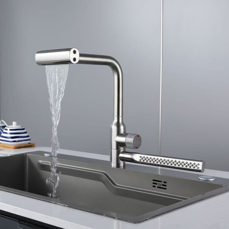720 Rotating Pull-Out Design Swivel Waterfall Kitchen Faucet
