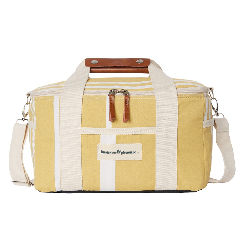 Business & Pleasure Co. Premium cooling bag – cute vintage lunch bag – Perfect for beach days & picnics – keeps food fresh and drinks cold – isolated discharge -proof feed 14 l vintage yellow striped